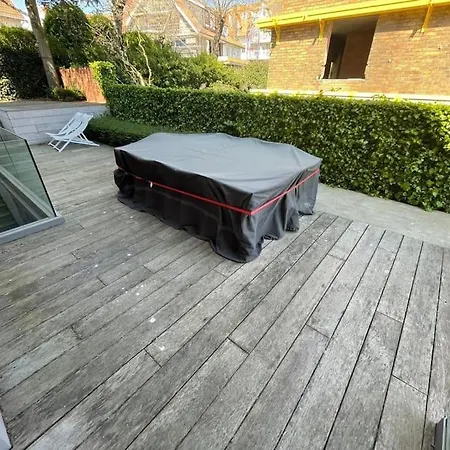 Cozy 3bd House With Private Terrace And Parking 빌라 크노케-하이스트