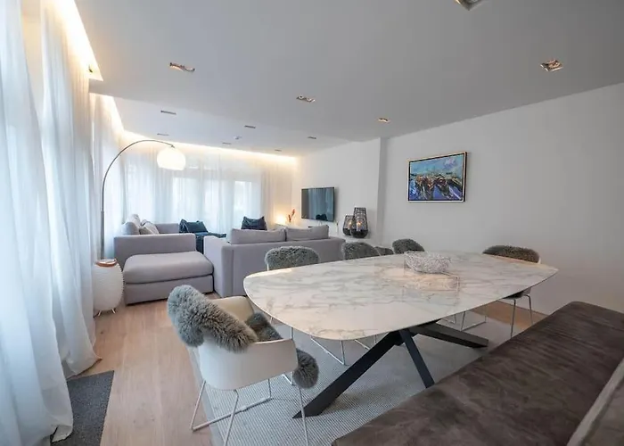 Cozy 3bd House With Private Terrace And Parking *