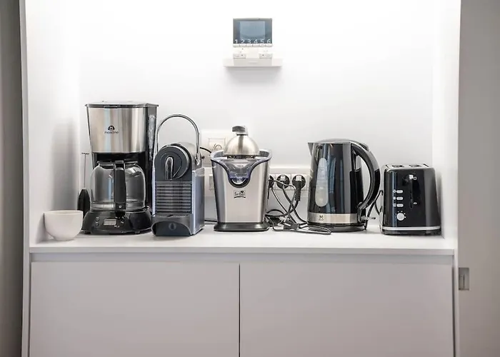 Villa Cozy 3bd House With Private Terrace And Parking